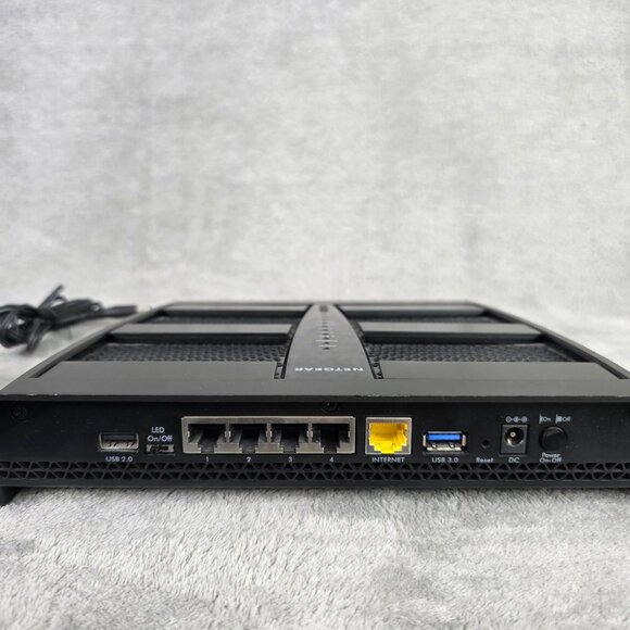 Netgear Nighthawk X6 AC3200 Tri-Band WiFi Router R8000 With Power Adapter TESTED - Picture 8 of 8